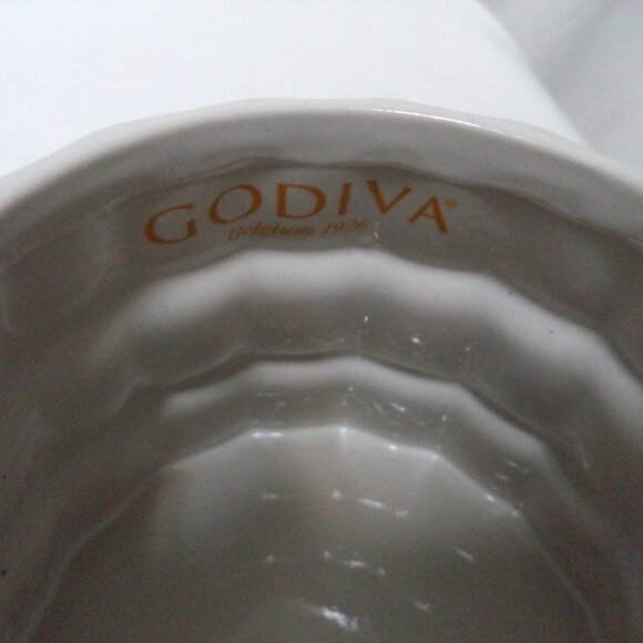 Godiva Christmas Tree mug cup Set 2 Stoneware by Modern Gourmet 20 oz NEW NWT - Picture 14 of 15